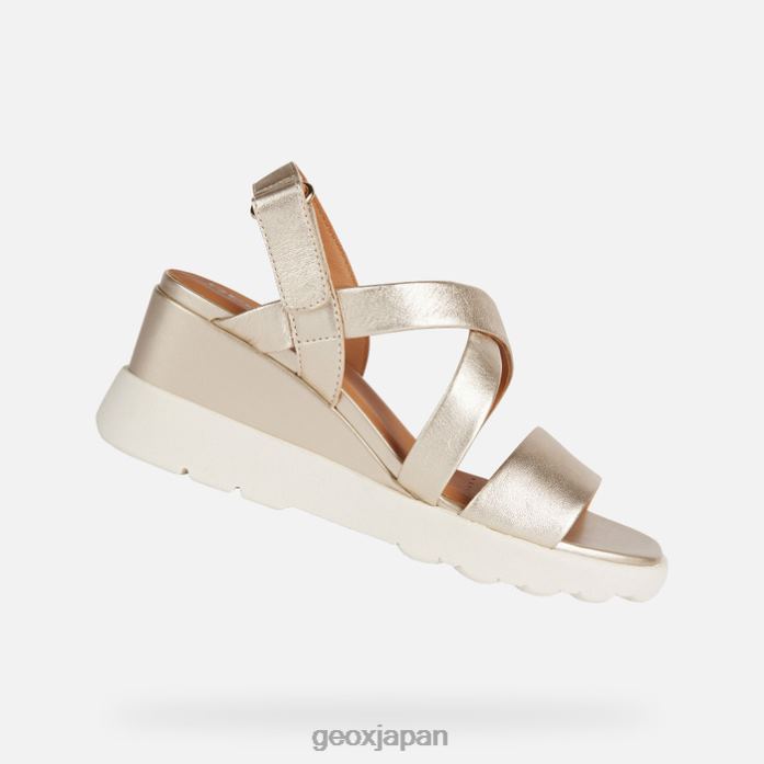 Geox Shoes Japan スフェリカEC6ウーマン 822JX87 女性 ライトゴールド